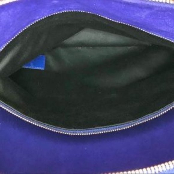 Saint Laurent Cobalt Blue Classic Duffle 12 Bag - Picture 7 of 14